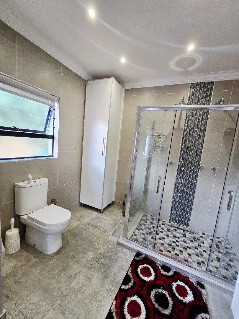 6 Bedroom Property for Sale in Wilkoppies North West